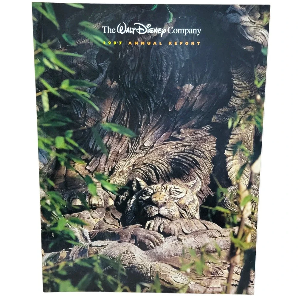 Walt Disney Company Annual Reports Lot of 8‎ 1990s 2000 Disneyana Collectible
